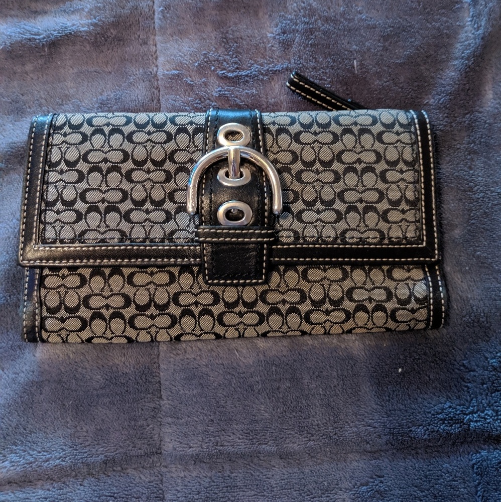Coach Tri-fold Wallet